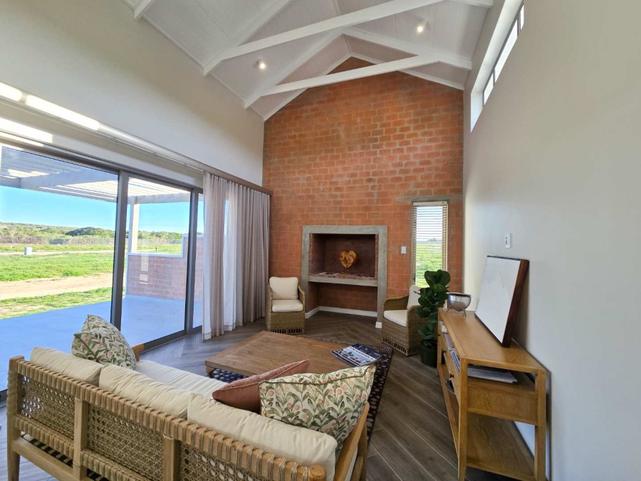 3 Bedroom Property for Sale in Stilbaai Wes Western Cape